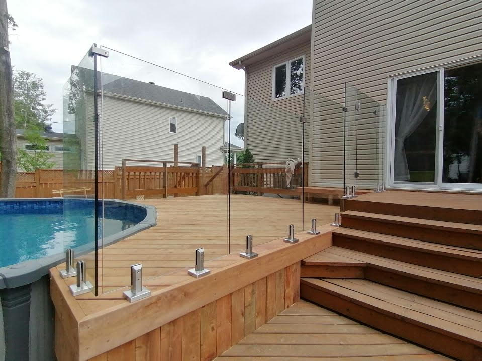 Luxury Decking - Glass pool fence in Ottawa