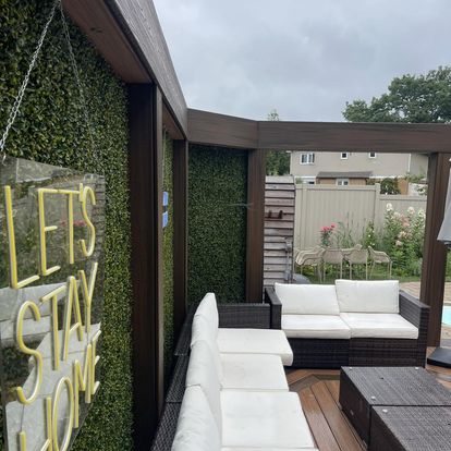 Outdoor Escapes: Why Building a Backyard Deck is a Must in Ottawa