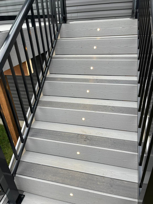 Decking Decisions: What to Consider When Building in Ottawa